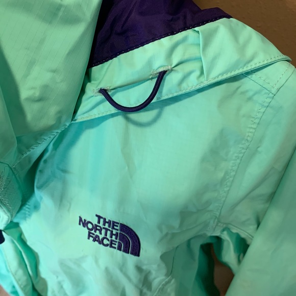 North Face Hyvent Windbreaker - Picture 7 of 11